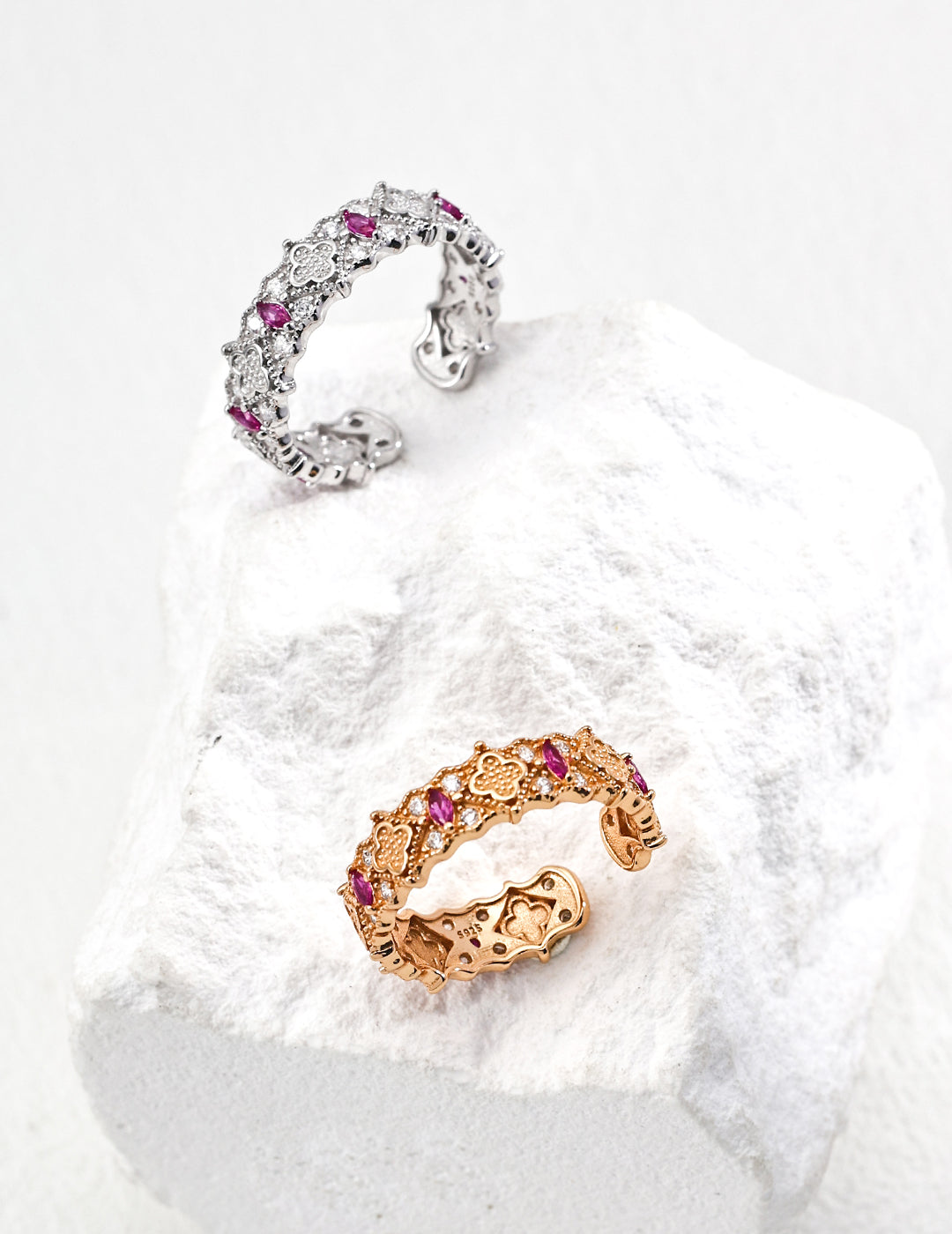 Cubic zirconia rings in S925 silver and gold plating | Affordable luxury jewelry by Mezuille.