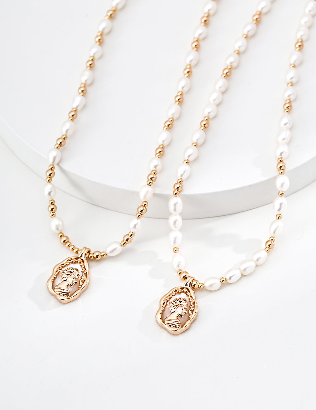 Elsa Necklace