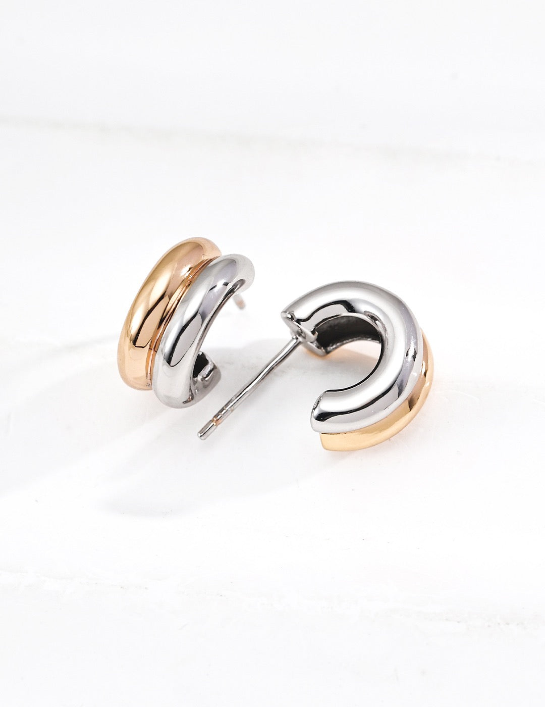 Mezuille S925 Silver hoop earrings with Silver and Gold accents, stylish and clean.